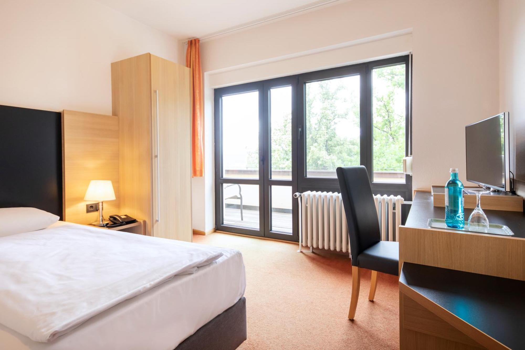 Roomingtons Hotel Franziskushoehe Lohr ภายนอก รูปภาพ